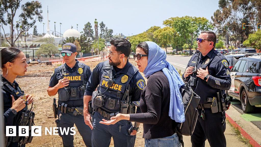 Father-of-8 security guard hailed as hero in San Diego mosque shootingAmin Abdullah, one of three men killed in the attack, is said to have saved lives in the shooting.26 mins agoUS & Canada Father-of-8 security guard hailed as hero in San Diego mosque shootingAmin Abdullah, one of three men killed in the attack, is said to have saved lives in the shooting.26 mins agoUS & Canada