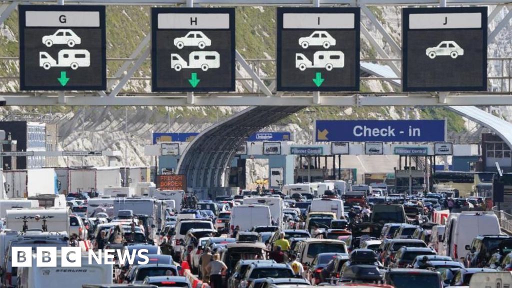 France suspends extra EU border checks at Dover after hours-long queuesThe port said extra checks would be suspended, after travellers faced queues as temperatures soared.53 mins agoKent France suspends extra EU border checks at Dover after hours-long queuesThe port said extra checks would be suspended, after travellers faced queues as temperatures soared.53 mins agoKent