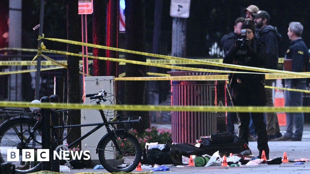 White House gunman had previous run-ins with Secret Service, court documents showThe suspect previously obstructed a White House entry lane in June of 2025 and told Secret Service agents he was Jesus Christ.43 mins agoUS & Canada White House gunman had previous run-ins with Secret Service, court documents showThe suspect previously obstructed a White House entry lane in June of 2025 and told Secret Service agents he was Jesus Christ.43 mins agoUS & Canada