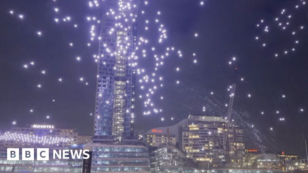 Dozens of drones crash into Sydney harbour after light show glitchVivid Sydney organisers and the UK company behind the drone show blamed it on technical difficulties.2 hrs agoAustralia Dozens of drones crash into Sydney harbour after light show glitchVivid Sydney organisers and the UK company behind the drone show blamed it on technical difficulties.2 hrs agoAustralia