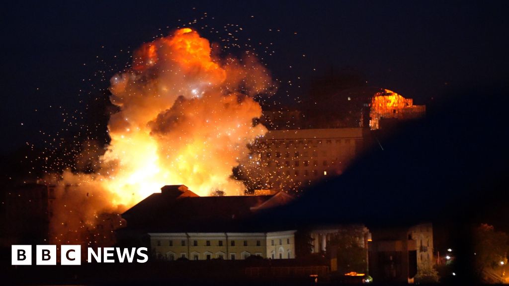 Russia ramps up threats against Ukraine. What does that say about the war?Moscow's rhetoric may point to the Kremlin's nervousness over the war's direction, our defence correspondent writes from Kyiv.20 mins agoEurope Russia ramps up threats against Ukraine. What does that say about the war?Moscow's rhetoric may point to the Kremlin's nervousness over the war's direction, our defence correspondent writes from Kyiv.20 mins agoEurope