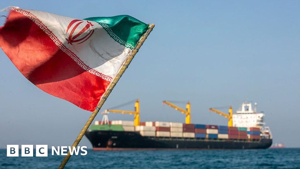 US carries out new strikes on Iran military site The latest attack comes as President Trump has said that Iran is "negotiating on fumes".Just nowWorld US carries out new strikes on Iran military site The latest attack comes as President Trump has said that Iran is "negotiating on fumes".Just nowWorld