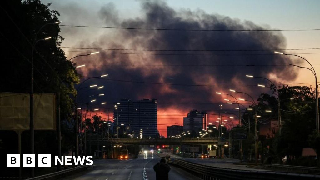 Four dead and dozens injured after massive Russian strikes across UkraineThousands of Kyiv residents ran for shelter following what officials said were ballistic missile strikes on the city centre.Just nowEurope Four dead and dozens injured after massive Russian strikes across UkraineThousands of Kyiv residents ran for shelter following what officials said were ballistic missile strikes on the city centre.Just nowEurope