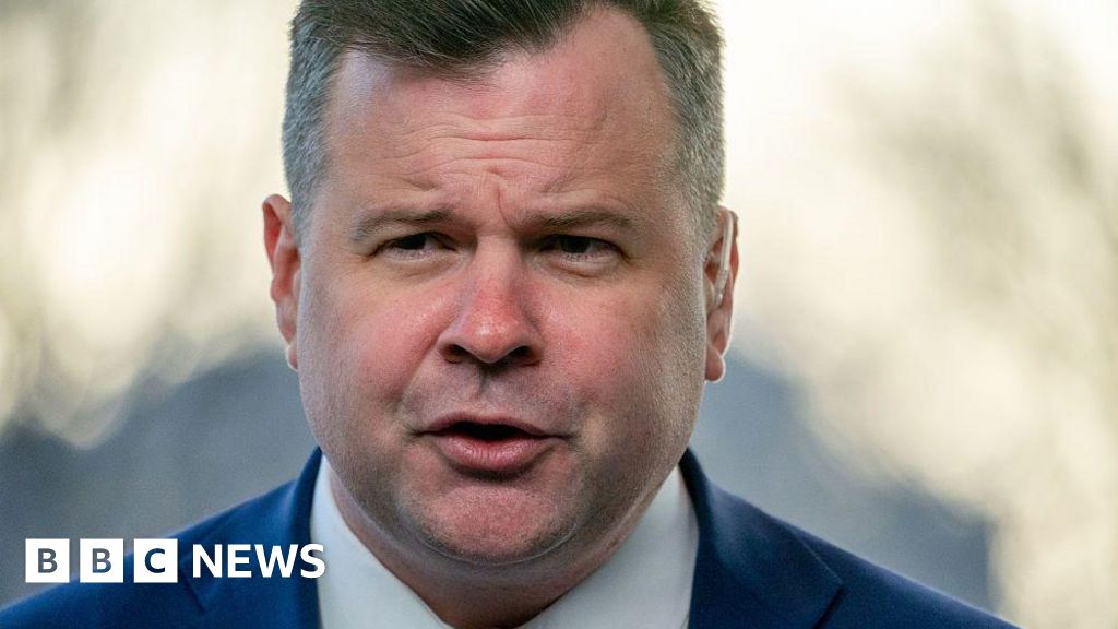 Trump taps housing official Bill Pulte to be US spymasterThe head of the Federal Housing Finance Agency, who pushed for criminal charges against Trump's foes, will step in as acting Director of National Intelligence.59 mins agoUS & Canada Trump taps housing official Bill Pulte to be US spymasterThe head of the Federal Housing Finance Agency, who pushed for criminal charges against Trump's foes, will step in as acting Director of National Intelligence.59 mins agoUS & Canada