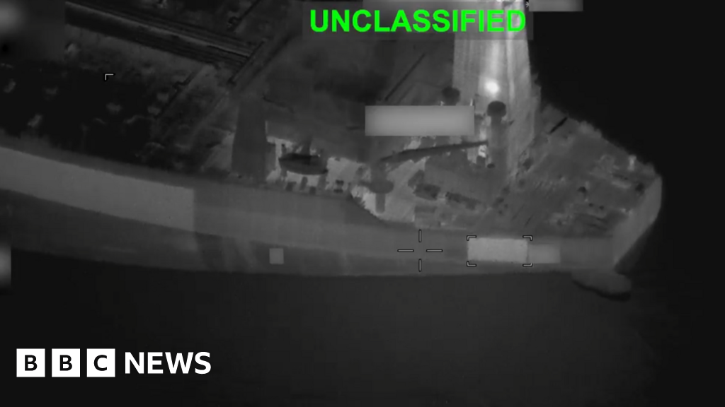 US says it fired missile at Iran-bound oil tankerThe US military says the vessel's engine room was hit after the crew "ignored repeated warnings".2 hrs agoWorld US says it fired missile at Iran-bound oil tankerThe US military says the vessel's engine room was hit after the crew "ignored repeated warnings".2 hrs agoWorld
