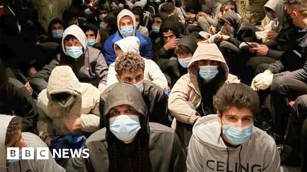 'Pay ransom or lose a kidney': Illegal migrants bound for UK kidnapped in LibyaThe Iraqi Kurds were captured by a militia who demanded a ransom of $5,000 (£3,700) per person.56 mins agoWorld 'Pay ransom or lose a kidney': Illegal migrants bound for UK kidnapped in LibyaThe Iraqi Kurds were captured by a militia who demanded a ransom of $5,000 (£3,700) per person.56 mins agoWorld