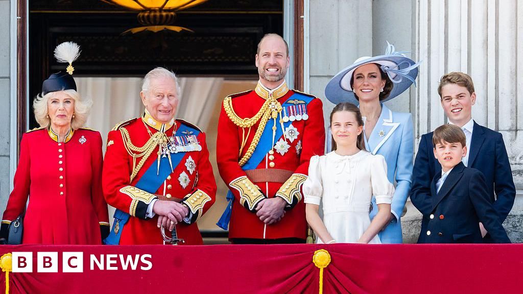 Royal Family watch Red Arrows flypast on palace balconyThe annual event marks the King's official birthday and features more than 1,400 members of the armed forces.3 hrs agoUK Royal Family watch Red Arrows flypast on palace balconyThe annual event marks the King's official birthday and features more than 1,400 members of the armed forces.3 hrs agoUK