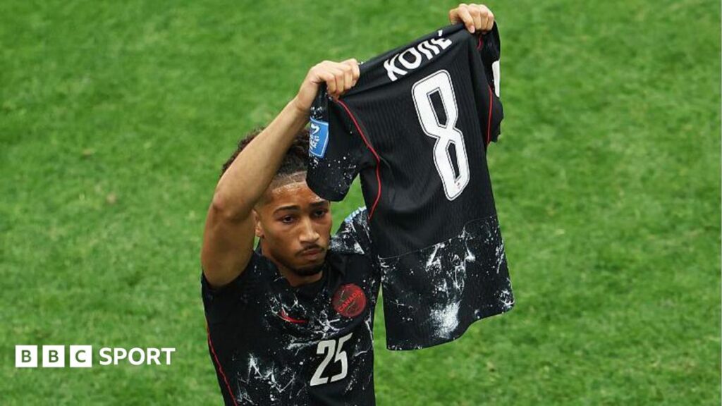 LIVEQatar down to nine men as Canada hit four but lose Kone to serious-looking injuryListen to BBC Radio 5 Live commentary and follow text updates as Canada take on Qatar in Group B of the 2026 FIFA World Cup. LIVEQatar down to nine men as Canada hit four but lose Kone to serious-looking injuryListen to BBC Radio 5 Live commentary and follow text updates as Canada take on Qatar in Group B of the 2026 FIFA World Cup.