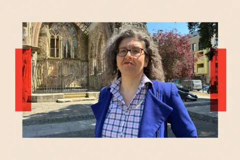 Dr Helen Paul