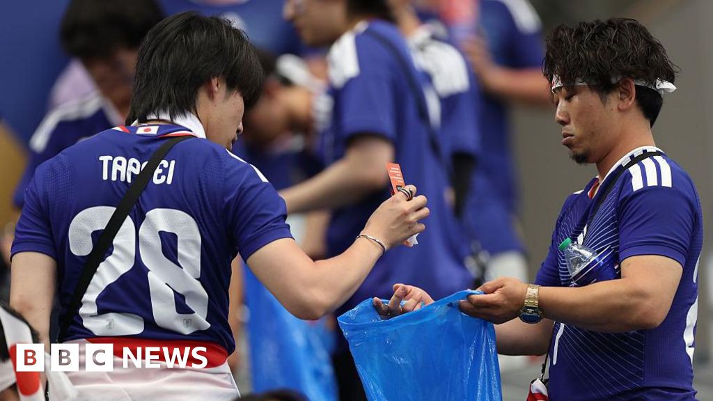Do it at home too, women tell Japanese fans who cleaned World Cup stadiumSome see a double standard: Japanese men who clean in public while their wives do all the housework.8 hrs agoAsia Do it at home too, women tell Japanese fans who cleaned World Cup stadiumSome see a double standard: Japanese men who clean in public while their wives do all the housework.8 hrs agoAsia