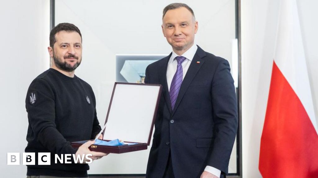 Zelensky stripped of highest Polish honour over WW2 name of army unitUkraine has denounced the move, calling it a "strategic mistake" and "disrespectful".Just nowEurope Zelensky stripped of highest Polish honour over WW2 name of army unitUkraine has denounced the move, calling it a "strategic mistake" and "disrespectful".Just nowEurope