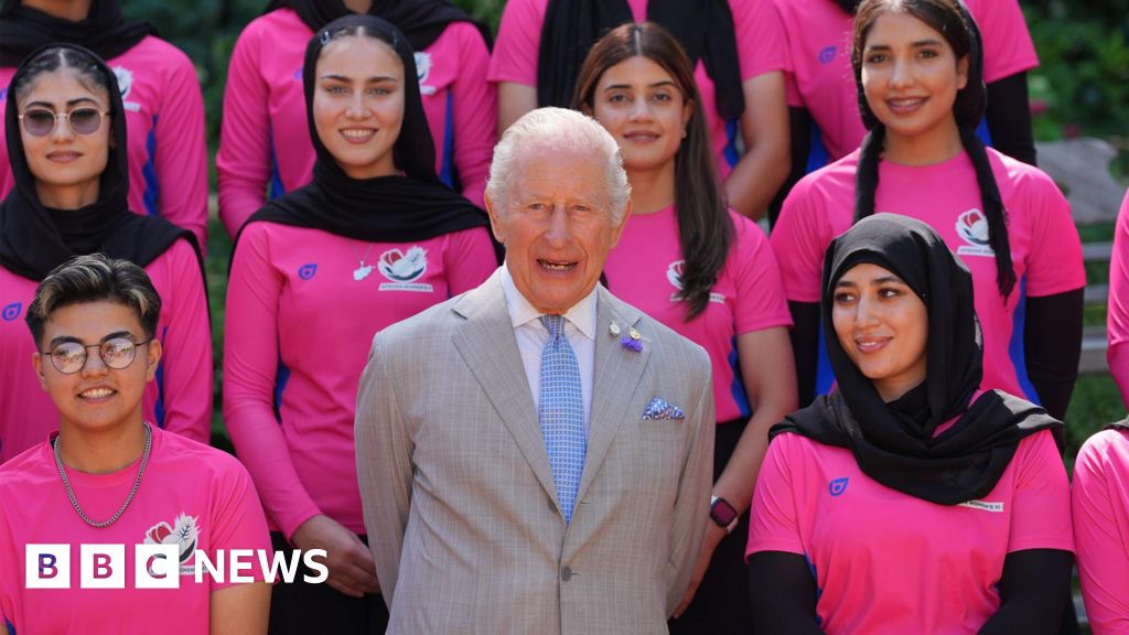 King Charles meets women's cricket team that is not allowed to existKing Charles shows his support for the Afghan women's cricket team, who are no longer allowed to play official games.4 hrs agoUK King Charles meets women's cricket team that is not allowed to existKing Charles shows his support for the Afghan women's cricket team, who are no longer allowed to play official games.4 hrs agoUK