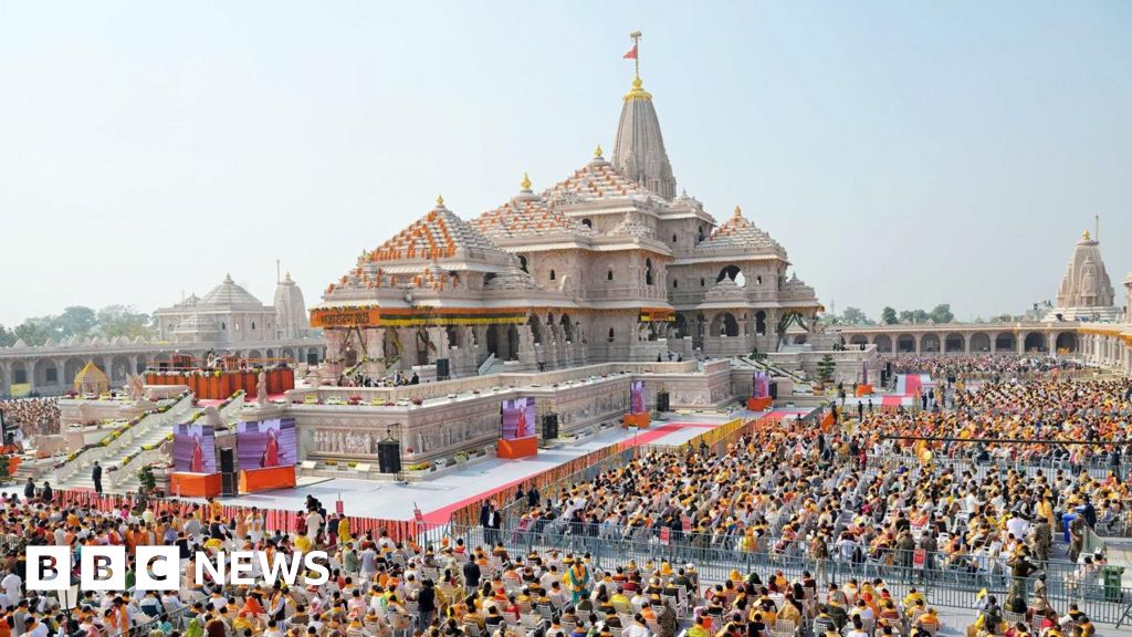 Row over alleged theft of donations from India's landmark Ram templeQuestions are being raised over the handling of cash, valuable jewellery, gold and silver offered by devotees.4 hrs agoAsia Row over alleged theft of donations from India's landmark Ram templeQuestions are being raised over the handling of cash, valuable jewellery, gold and silver offered by devotees.4 hrs agoAsia