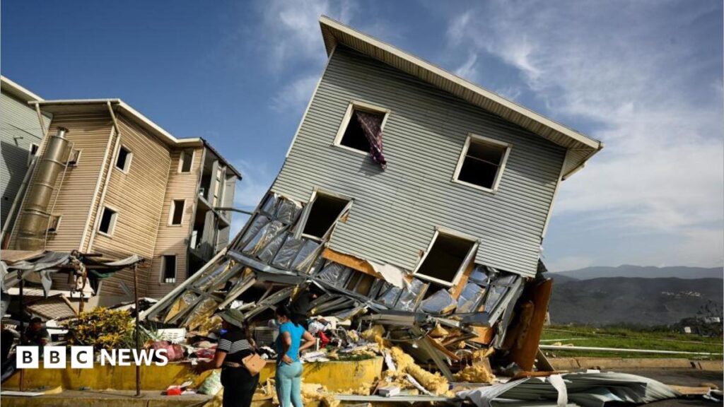 LIVERescue efforts continue in Venezuela after deadly earthquakes kill at least 920 peopleMore than 3,300 people are injured and many have been reported missing after two powerful quakes rocked the country on Wednesday. LIVERescue efforts continue in Venezuela after deadly earthquakes kill at least 920 peopleMore than 3,300 people are injured and many have been reported missing after two powerful quakes rocked the country on Wednesday.