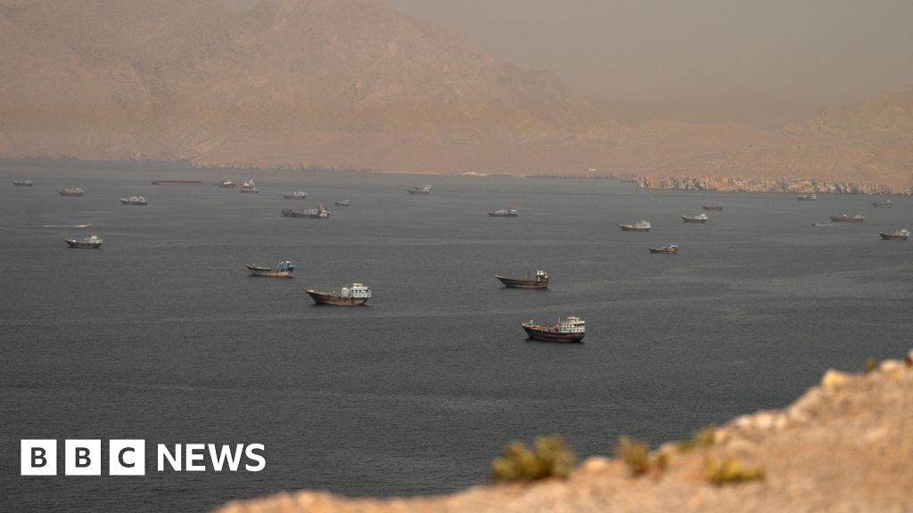 US launches strikes on Iran after second shipping attackThe US said it had hit multiple targets "in direct response to continued Iranian aggression against commercial shipping".10 mins agoWorld US launches strikes on Iran after second shipping attackThe US said it had hit multiple targets "in direct response to continued Iranian aggression against commercial shipping".10 mins agoWorld