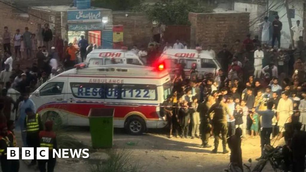 Roof collapse kills 14 children at tuition centre in Pakistani city LahoreTwo people are taken into custody after the incident in the Kahna suburb of Lahore.43 mins agoAsia Roof collapse kills 14 children at tuition centre in Pakistani city LahoreTwo people are taken into custody after the incident in the Kahna suburb of Lahore.43 mins agoAsia