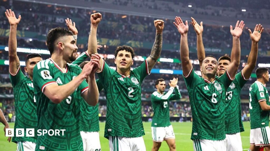 LIVEMexico beat 10-man Ecuador to set up potential tie with EnglandCo-hosts Mexico book spot in last 16 of World Cup with impressive win over 10-man Ecuador. LIVEMexico beat 10-man Ecuador to set up potential tie with EnglandCo-hosts Mexico book spot in last 16 of World Cup with impressive win over 10-man Ecuador.