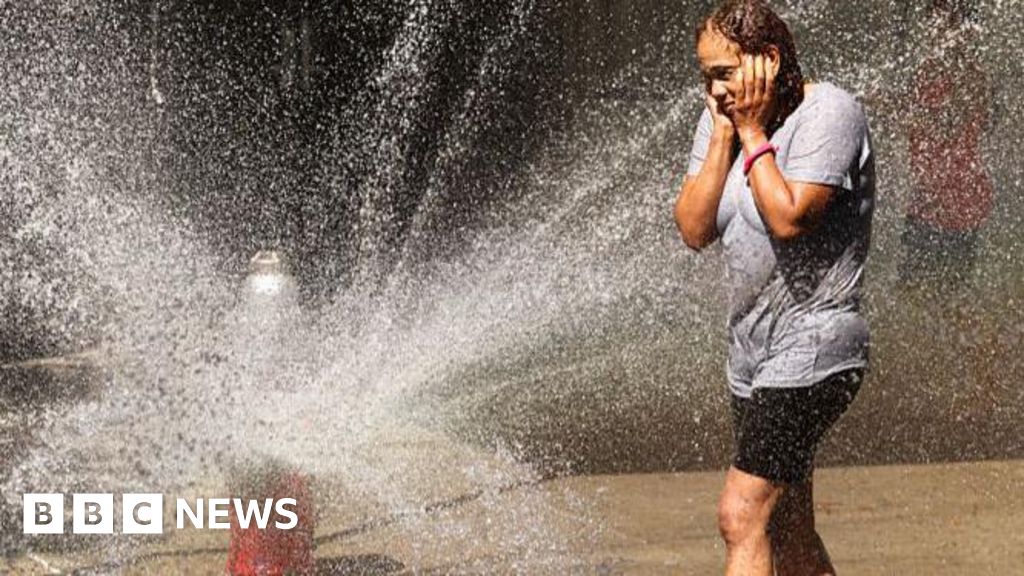 Dangerous US heatwave looms over 4 July holiday, World Cup and Swift weddingThe soaring temperatures are raising concerns as President Donald Trump hosts America's 250th birthday celebrations and multiple World cup matches take place outdoors.1 hr agoUS & Canada Dangerous US heatwave looms over 4 July holiday, World Cup and Swift weddingThe soaring temperatures are raising concerns as President Donald Trump hosts America's 250th birthday celebrations and multiple World cup matches take place outdoors.1 hr agoUS & Canada