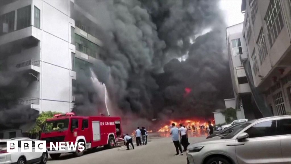 At least 28 killed in China shoe factory fire, state media reportsFootage shows huge flames rising from a building and thick, black smoke rising into the sky.11 mins agoAsia At least 28 killed in China shoe factory fire, state media reportsFootage shows huge flames rising from a building and thick, black smoke rising into the sky.11 mins agoAsia