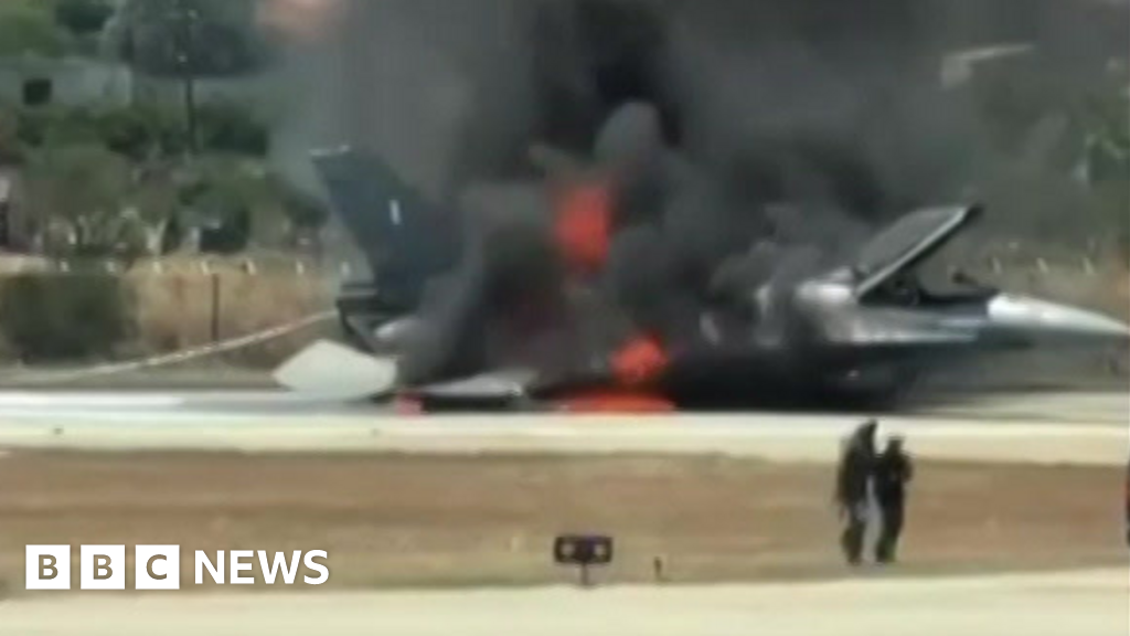 Greek F-16 fighter jet crash-lands at busy Zakynthos airportThe runway is closed after the jet reportedly landed without deploying its landing gear before bursting into flames.43 mins agoEurope Greek F-16 fighter jet crash-lands at busy Zakynthos airportThe runway is closed after the jet reportedly landed without deploying its landing gear before bursting into flames.43 mins agoEurope