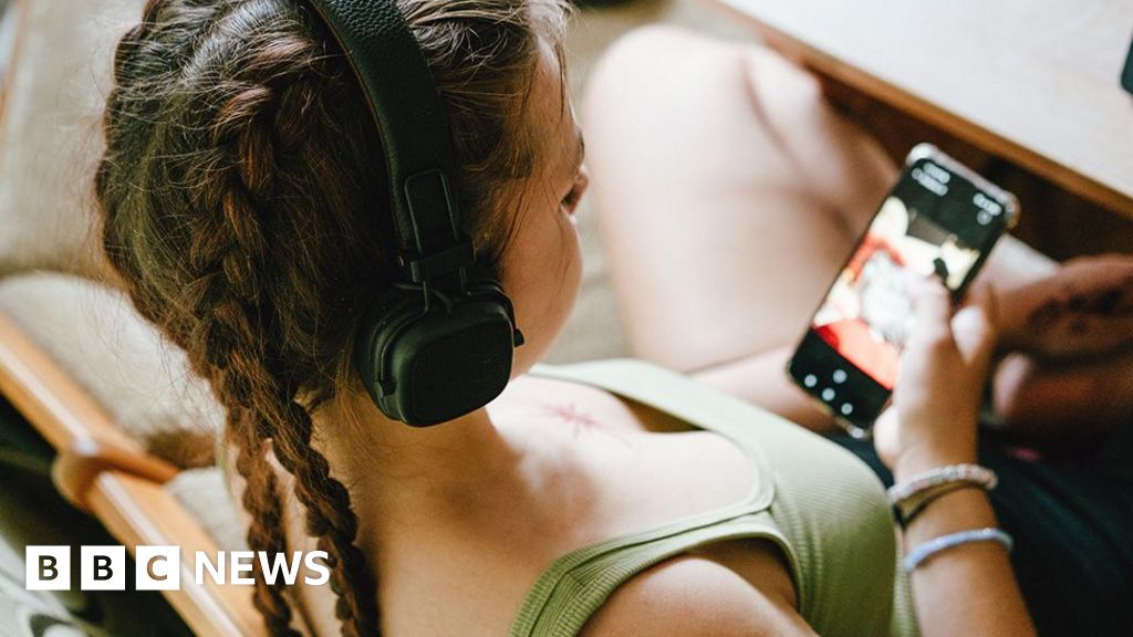 YouTube still recommending eating disorder videos to UK teens, research findsThe site is continuing to recommend harmful videos despite new rules meant to better protect teenagers in the UK, a study finds.3 hrs ago YouTube still recommending eating disorder videos to UK teens, research findsThe site is continuing to recommend harmful videos despite new rules meant to better protect teenagers in the UK, a study finds.3 hrs ago