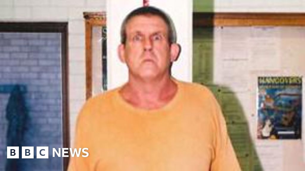 Australian police reveal unseen photos 25 years after British backpacker murderPolice hope the images could jog memories that will help them find the body of Peter Falconio.2 hrs agoWest Yorkshire Australian police reveal unseen photos 25 years after British backpacker murderPolice hope the images could jog memories that will help them find the body of Peter Falconio.2 hrs agoWest Yorkshire