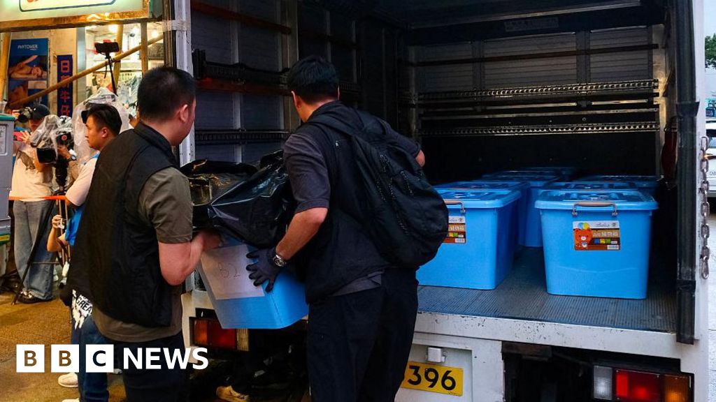 Five arrested after Hong Kong police raid independent bookshopsOfficials say they are suspected of selling "seditious" books which incited "hatred" against authorities.3 hrs agoAsia Five arrested after Hong Kong police raid independent bookshopsOfficials say they are suspected of selling "seditious" books which incited "hatred" against authorities.3 hrs agoAsia