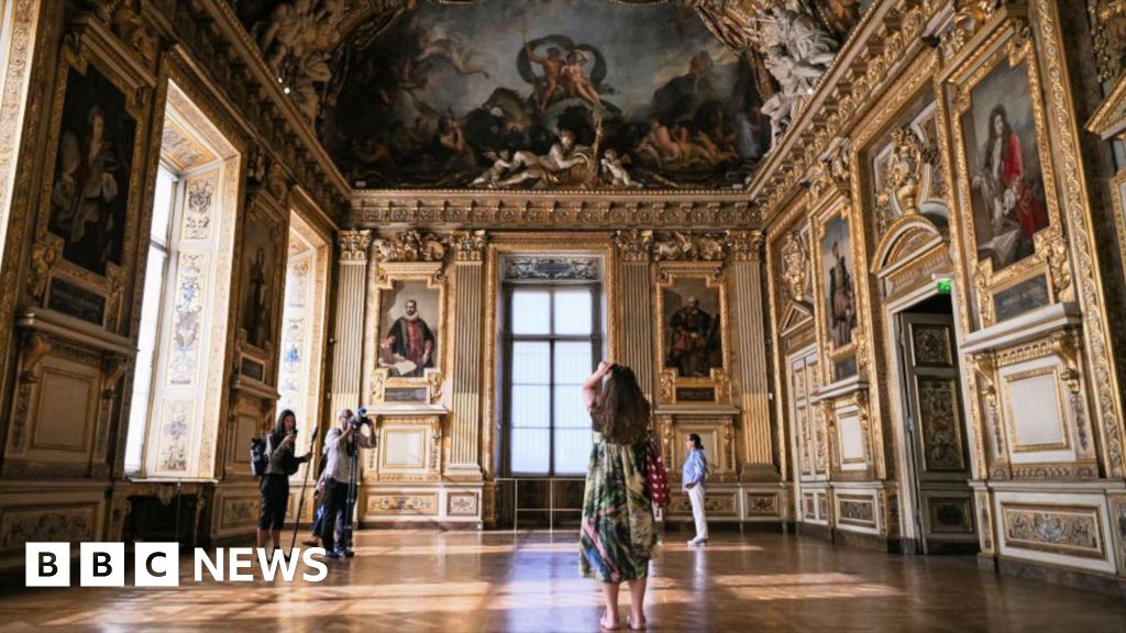 Watch: Louvre reopens gallery after jewellery heistThe Louvre Museum reopens its Apollo Gallery nine months after a robbery that shocked France.4 hrs agoEurope Watch: Louvre reopens gallery after jewellery heistThe Louvre Museum reopens its Apollo Gallery nine months after a robbery that shocked France.4 hrs agoEurope