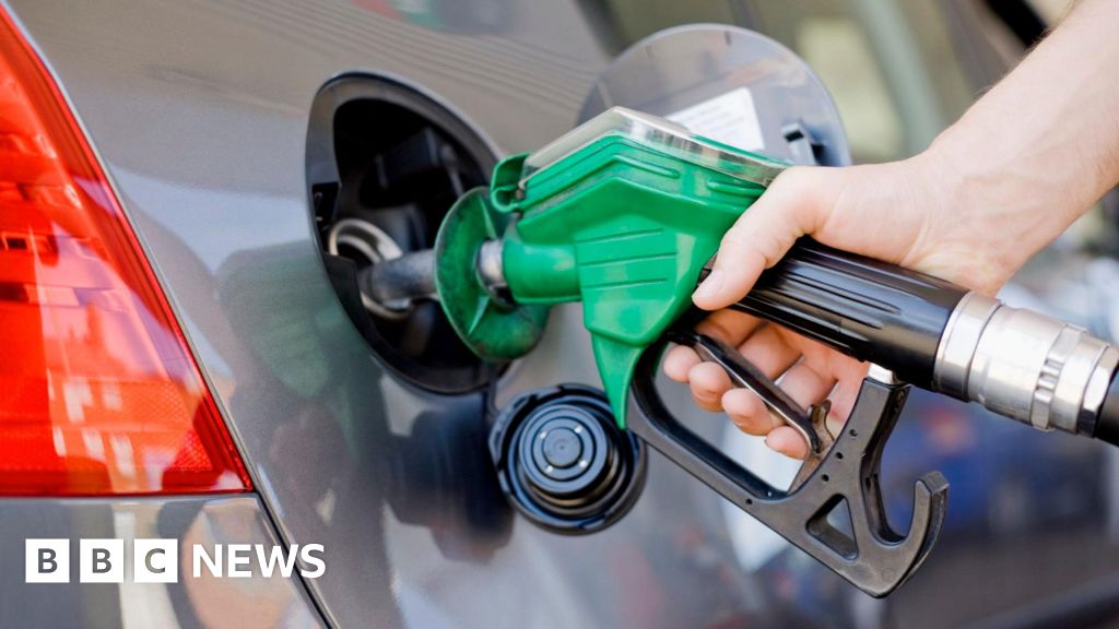 Oil price dives as US and Iran pause attacksThe US says attacks on Iran have been halted to give "talks some space", raising hopes of a resolution to the conflict.49 mins agoBusiness Oil price dives as US and Iran pause attacksThe US says attacks on Iran have been halted to give "talks some space", raising hopes of a resolution to the conflict.49 mins agoBusiness