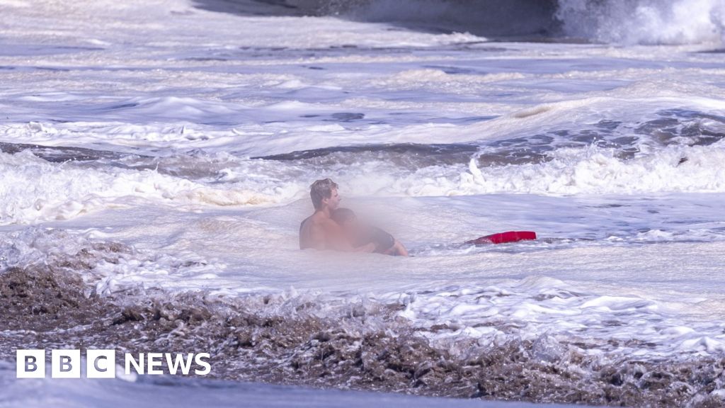 Bystander video shows teen lifeguard's dramatic ocean rescueThe 16-year-old lifeguard rescued a 10-year-old who had been swept offshore at a California beach.3 hrs agoUS & Canada Bystander video shows teen lifeguard's dramatic ocean rescueThe 16-year-old lifeguard rescued a 10-year-old who had been swept offshore at a California beach.3 hrs agoUS & Canada