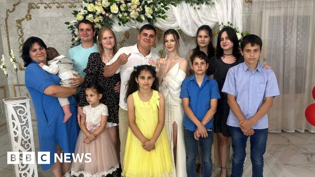 Three children among eight dead in Russian strikes on Ukraine, officials sayA six-year-old girl and two boys, aged 11 and 17, were among six killed in a village near the central city of Kryvyi Rih.5 hrs agoEurope Three children among eight dead in Russian strikes on Ukraine, officials sayA six-year-old girl and two boys, aged 11 and 17, were among six killed in a village near the central city of Kryvyi Rih.5 hrs agoEurope