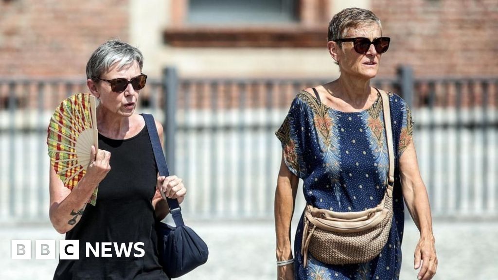Italy putting nearly all major cities on highest heat alertSome 19 major Italian cities – including Rome, Milan and Naples – are already on red alert, and by Monday all but two will be.1 hr agoEurope Italy putting nearly all major cities on highest heat alertSome 19 major Italian cities - including Rome, Milan and Naples - are already on red alert, and by Monday all but two will be.1 hr agoEurope
