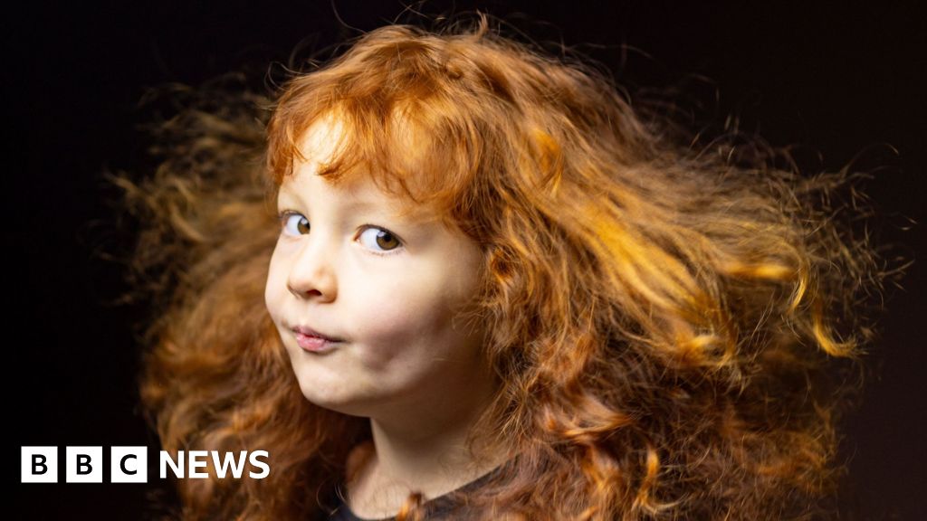 Ginger hair portraits show unexpected 'golden thread' connecting AmericansFor Kieran Dodds, photographing people with red hair has become something of an obsession over the past decade or more.16 mins agoScotland Ginger hair portraits show unexpected 'golden thread' connecting AmericansFor Kieran Dodds, photographing people with red hair has become something of an obsession over the past decade or more.16 mins agoScotland
