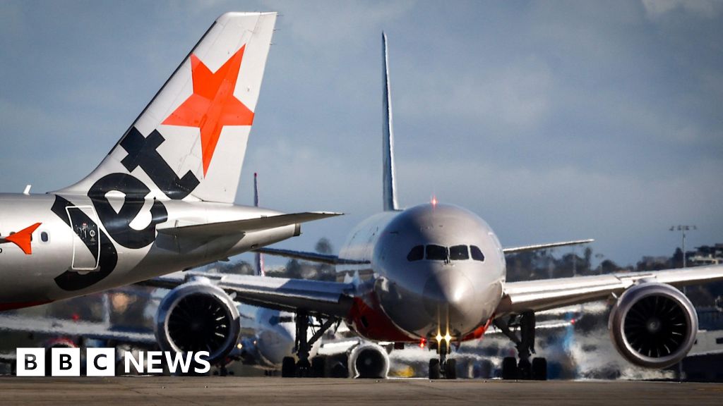 Jetstar introduces fees for carry-on luggage in overhead lockersMany Australians are outraged while others say it's 'about time' passengers are charged for larger bags.4 hrs agoAustralia Jetstar introduces fees for carry-on luggage in overhead lockersMany Australians are outraged while others say it's 'about time' passengers are charged for larger bags.4 hrs agoAustralia