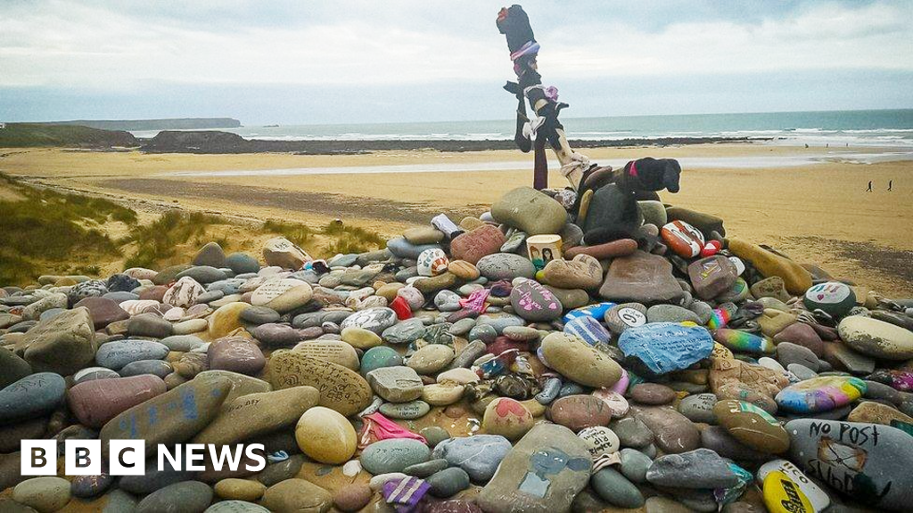Harry Potter fans force diversion of UK-Ireland power link to avoid 'Dobby's grave'Potter fans complained after a project manager suggested cables would go under the grave in a BBC interview.7 hrs agoWales Harry Potter fans force diversion of UK-Ireland power link to avoid 'Dobby's grave'Potter fans complained after a project manager suggested cables would go under the grave in a BBC interview.7 hrs agoWales