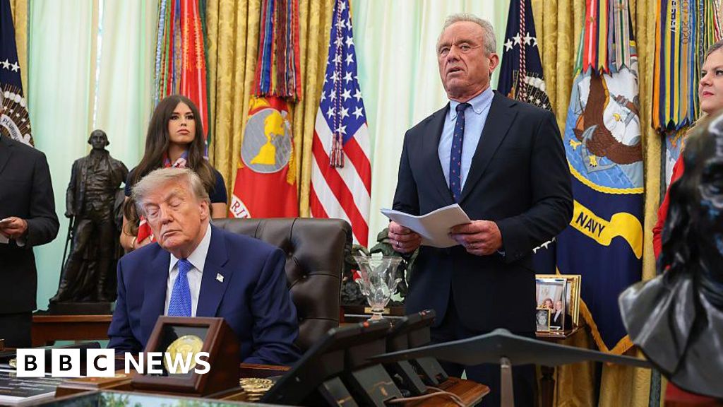 Trump signs order to limit childhood vaccines and split MMR shotsThe Trump administration recommends separating the measles, mumps and rubella vaccine into three different shots administered in separate visits.38 mins agoUS & Canada Trump signs order to limit childhood vaccines and split MMR shotsThe Trump administration recommends separating the measles, mumps and rubella vaccine into three different shots administered in separate visits.38 mins agoUS & Canada