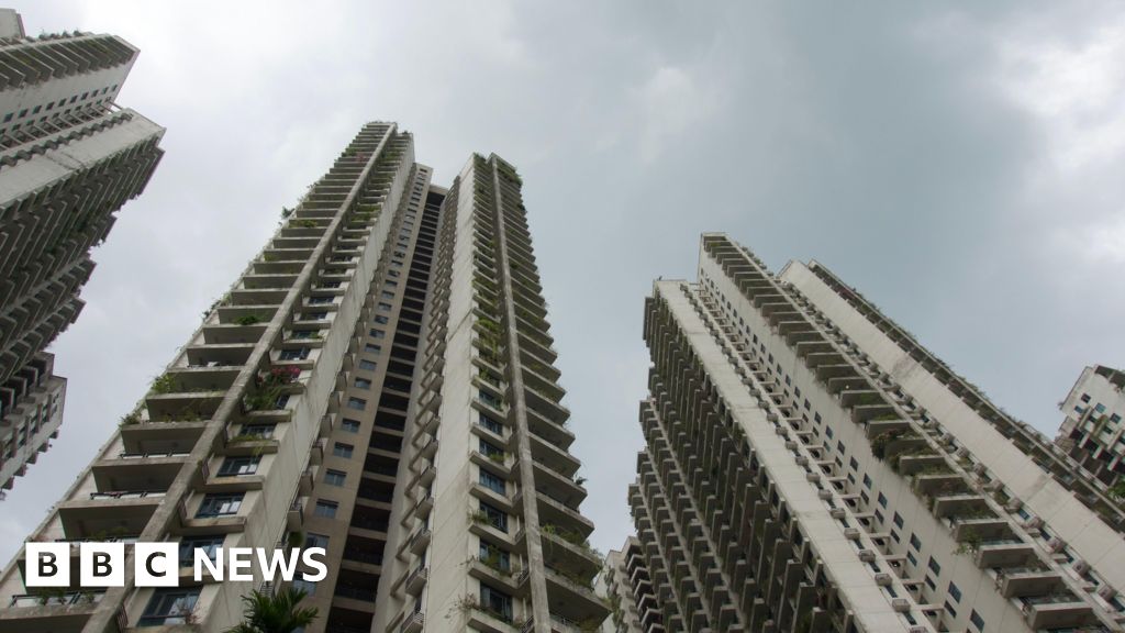 These seaside apartments were a ghost city – then police say scammers moved inMalaysia's Forest City was pitched as "paradise" but last month police raided it over alleged scam operations. 5 hrs agoAsia These seaside apartments were a ghost city - then police say scammers moved inMalaysia's Forest City was pitched as "paradise" but last month police raided it over alleged scam operations. 5 hrs agoAsia