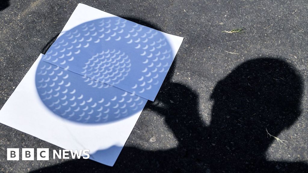 Three ways to watch the solar eclipse without glassesWith some shops running out of stock, it may be too late to buy eclipse glasses – but you can still safely watch the spectacle using some household items.
1 day agoScience & Environment Three ways to watch the solar eclipse without glassesWith some shops running out of stock, it may be too late to buy eclipse glasses - but you can still safely watch the spectacle using some household items.
1 day agoScience & Environment