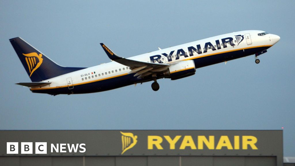 Engine parts smashed Ryanair window that man's head was sucked out of, report saysA preliminary report by US investigators says an engine fan blade broke on last month's flight from Greece to Germany.59 mins agoEurope Engine parts smashed Ryanair window that man's head was sucked out of, report saysA preliminary report by US investigators says an engine fan blade broke on last month's flight from Greece to Germany.59 mins agoEurope