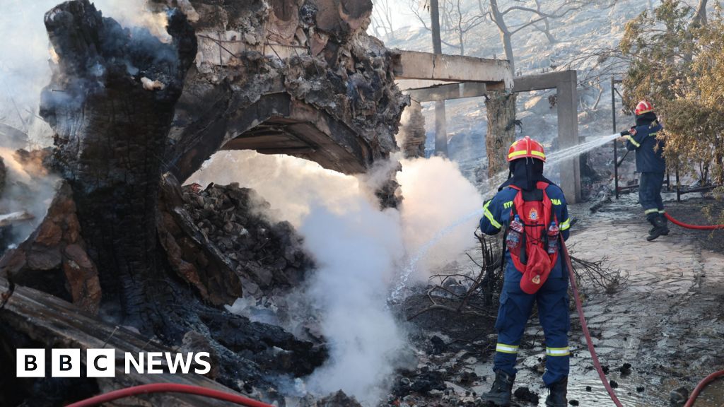 Two dead and hundreds evacuated as twin fires break out on Greek islandNearly 200 firefighters are trying to keep the two fires apart on Salamina, Greek media report.31 mins agoEurope Two dead and hundreds evacuated as twin fires break out on Greek islandNearly 200 firefighters are trying to keep the two fires apart on Salamina, Greek media report.31 mins agoEurope