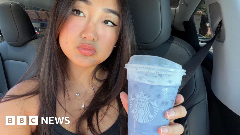 Forget Starbucks coffee – Gen Z like their drinks ice coldYoung consumers are choosing cold, customisable drinks and coffee chains are racing to catch up.7 mins agoBusiness Forget Starbucks coffee - Gen Z like their drinks ice coldYoung consumers are choosing cold, customisable drinks and coffee chains are racing to catch up.7 mins agoBusiness