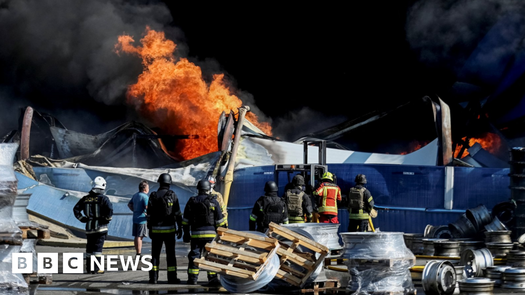 At least 27 dead and hundreds evacuated after strike on Kyiv warehouseThe attack sparked a series of explosions, prompting an investigation into whether ammunition was being stored on site.14 mins agoEurope At least 27 dead and hundreds evacuated after strike on Kyiv warehouseThe attack sparked a series of explosions, prompting an investigation into whether ammunition was being stored on site.14 mins agoEurope