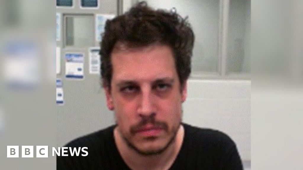 Right-wing commentator Milo Yiannopoulos deported from US to UKThe self-styled provocateur had been detained by Immigration and Customs Enforcement (ICE).11 mins agoUS & Canada Right-wing commentator Milo Yiannopoulos deported from US to UKThe self-styled provocateur had been detained by Immigration and Customs Enforcement (ICE).11 mins agoUS & Canada