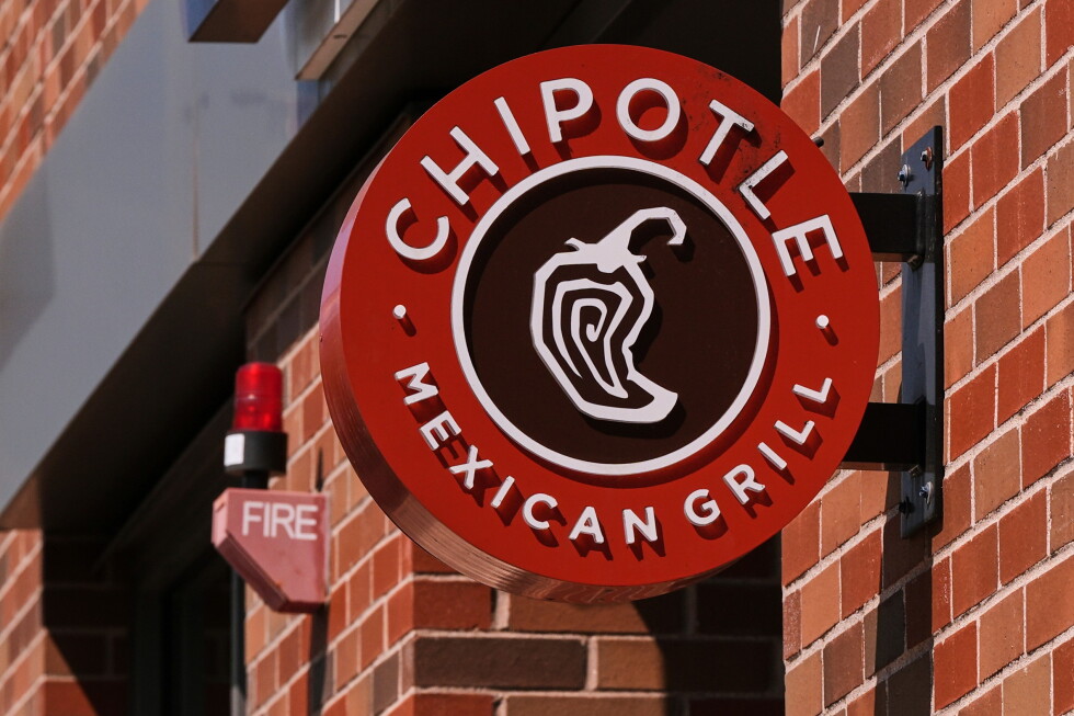 Jalapeños linked to a US salmonella outbreak are tracked to a Mexican farm and a distributor Jalapeños linked to a US salmonella outbreak are tracked to a Mexican farm and a distributor