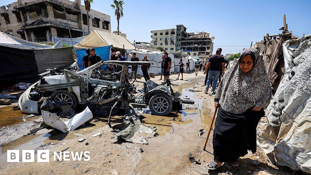 Israel says senior Hamas member seized as strikes kill three during Gaza raidReports say the Israeli military carried out strikes after a raid by Israeli special forces and Israel-backed Palestinian militiamen was discovered.52 mins agoMiddle East Israel says senior Hamas member seized as strikes kill three during Gaza raidReports say the Israeli military carried out strikes after a raid by Israeli special forces and Israel-backed Palestinian militiamen was discovered.52 mins agoMiddle East