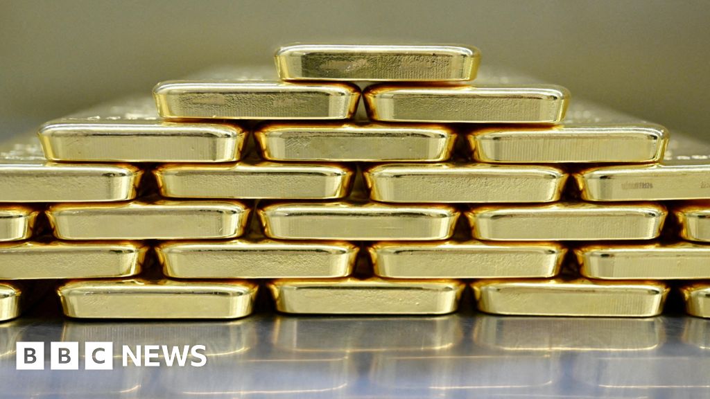 Netherlands moves billions in gold to London in 'crisis preparedness' moveThe Dutch central bank removes some of its gold reserves from the US and Canada, saying it is because of "increasing geopolitical unrest".10 mins agoLondon Netherlands moves billions in gold to London in 'crisis preparedness' moveThe Dutch central bank removes some of its gold reserves from the US and Canada, saying it is because of "increasing geopolitical unrest".10 mins agoLondon