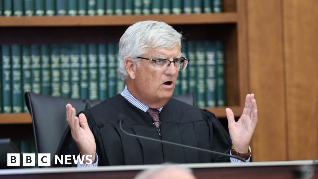 What happens if a mistrial is declared in Lindsay Clancy case?Prosecutors could seek a new trial in the case of the US mother charged with murdering her three children in 2023.13 mins agoUS & Canada What happens if a mistrial is declared in Lindsay Clancy case?Prosecutors could seek a new trial in the case of the US mother charged with murdering her three children in 2023.13 mins agoUS & Canada