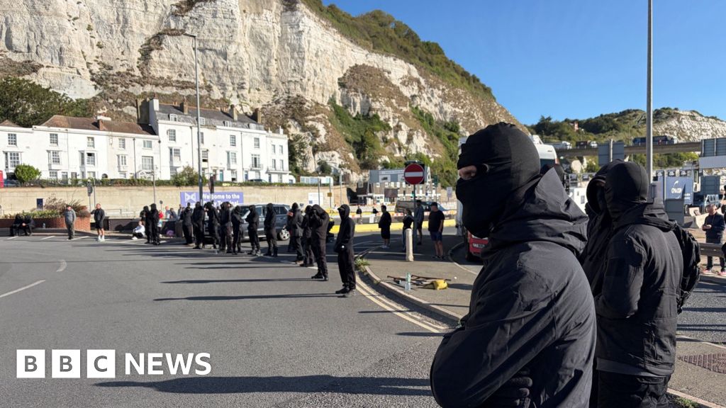 Disruption at Port of Dover as masked men hold protestImages appear to show hundreds of protesters, all dressed in black and wearing face coverings.6 mins agoKent Disruption at Port of Dover as masked men hold protestImages appear to show hundreds of protesters, all dressed in black and wearing face coverings.6 mins agoKent