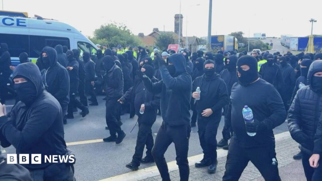 LIVEDisruption at Port of Dover as masked 'stop the boats' protesters block roadsHundreds of demonstrators, wearing black with their faces covered, caused delays to traffic reaching the port. LIVEDisruption at Port of Dover as masked 'stop the boats' protesters block roadsHundreds of demonstrators, wearing black with their faces covered, caused delays to traffic reaching the port.