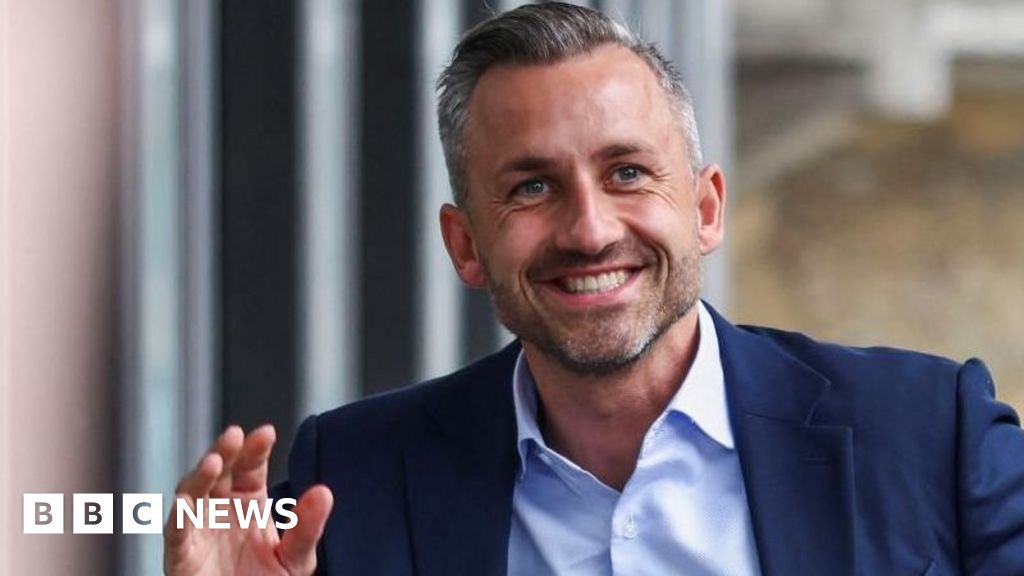Germany's far-right AfD says 'democracy demands' parties work with them after state election winThe far-right party is trying to form a government in the state after falling three seats short of a majority.7 hrs agoEurope Germany's far-right AfD says 'democracy demands' parties work with them after state election winThe far-right party is trying to form a government in the state after falling three seats short of a majority.7 hrs agoEurope